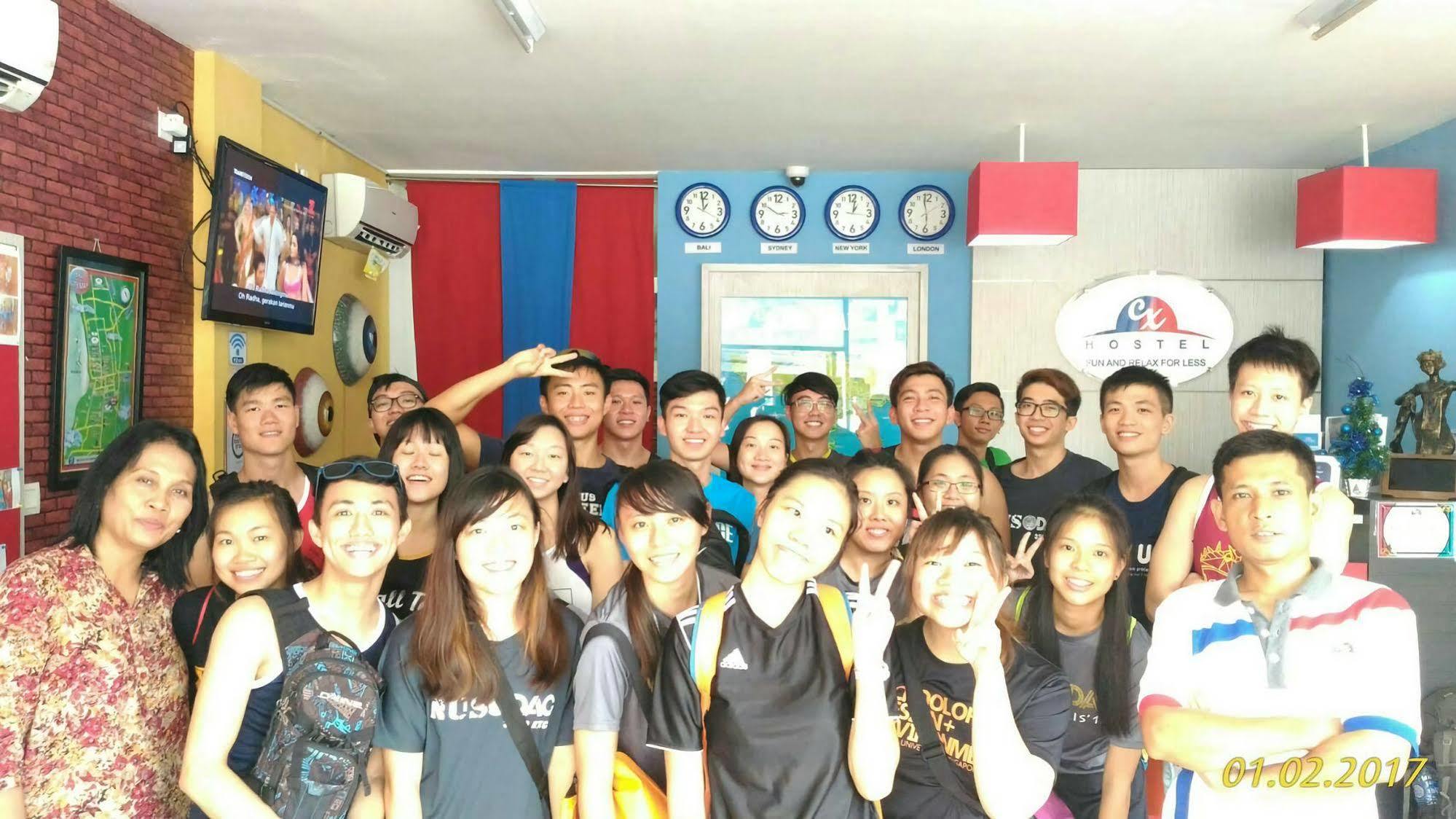 Cx Hostel Kuta Raya Buitenkant foto