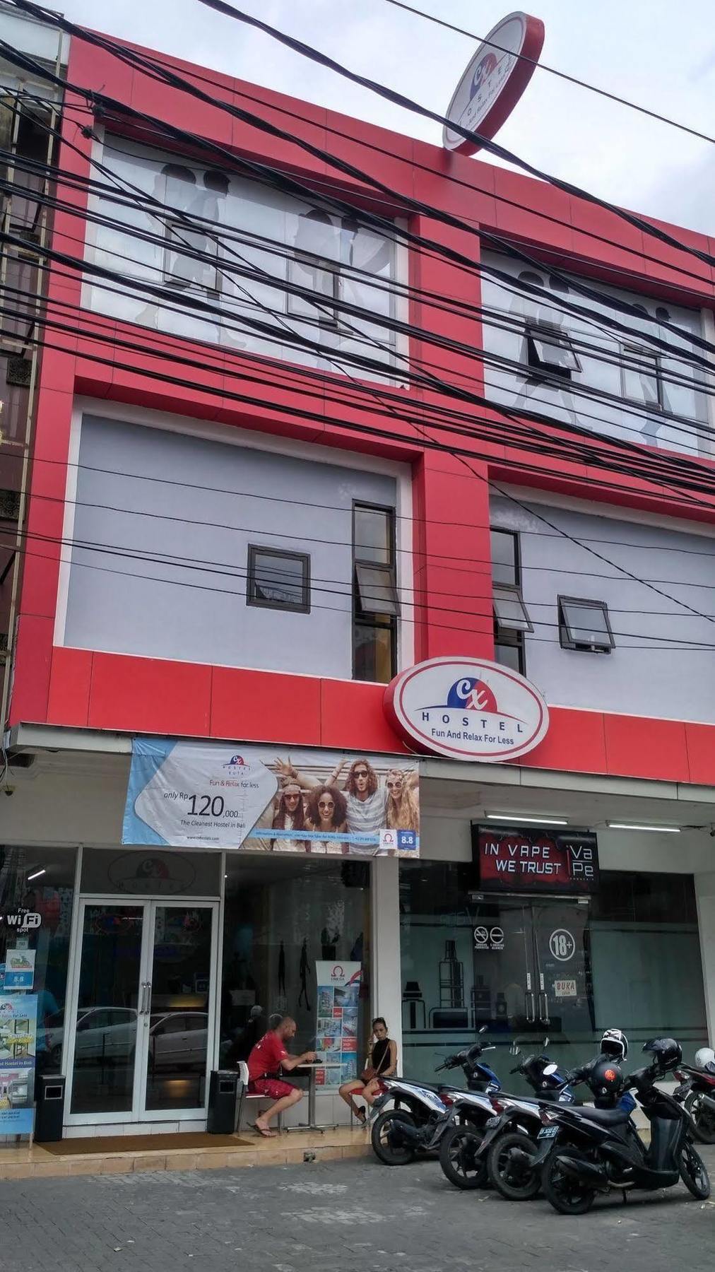 Cx Hostel Kuta Raya Buitenkant foto